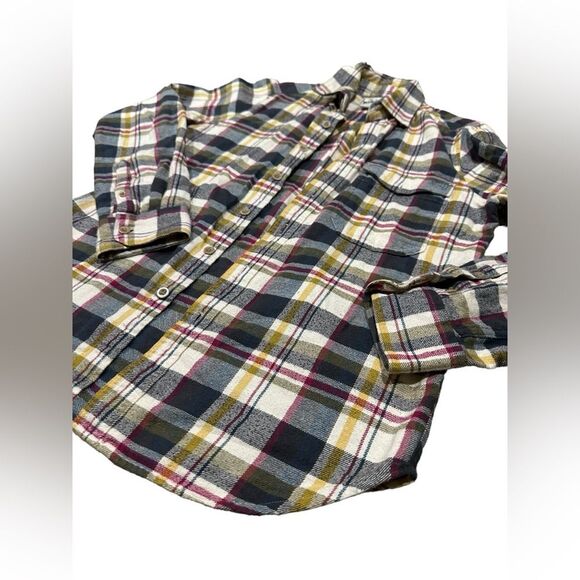 Woolrich button down size small - Picture 4 of 4